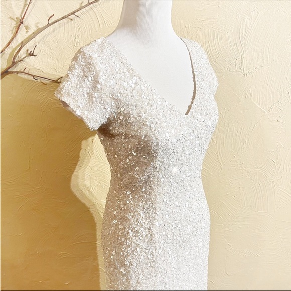 Theia Luxury Gown With Sparkling Crystal and Sequins - Picture 11 of 12